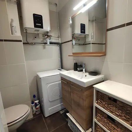 Appartement Beau à 2 Pas De La *